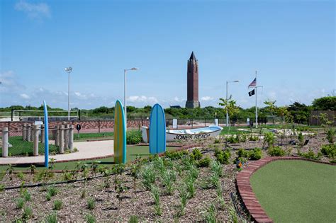 mini golf at jones beach|SYNLawn® New York Unveils 18.
